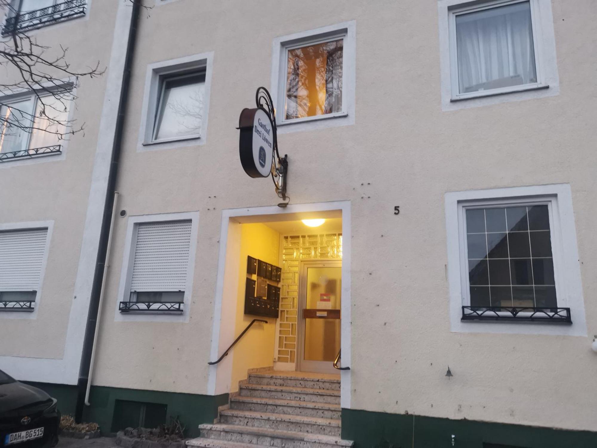Hotel Drei Loewen Дахау Екстериор снимка